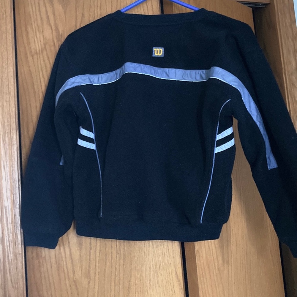 5/20🔴 Wilson Sweatshirt/ Sweater Boys  Black M 10-12 Pockets